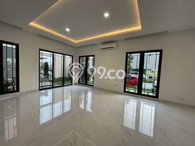Jual Rumah Luas Megah Dengan View Eksklusif di Gading Serpong, Tangerang Jual Rumah Luas Megah Dengan View Eksklusif di Gading Serpong, Tangerang