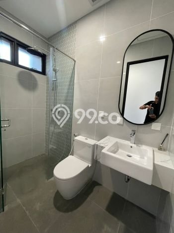 Jual Rumah Luas Megah Dengan View Eksklusif di Gading Serpong, Tangerang Jual Rumah Luas Megah Dengan View Eksklusif di Gading Serpong, Tangerang