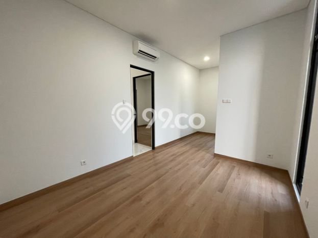 Jual Rumah Luas Megah Dengan View Eksklusif di Gading Serpong, Tangerang Jual Rumah Luas Megah Dengan View Eksklusif di Gading Serpong, Tangerang
