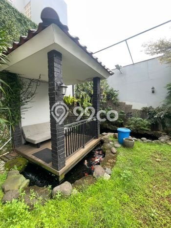 Dijual Rumah Mewah Megah Dengan View Eksklusif di Gading Serpong, Tangerang Dijual Rumah Mewah Megah Dengan View Eksklusif di Gading Serpong, Tangerang