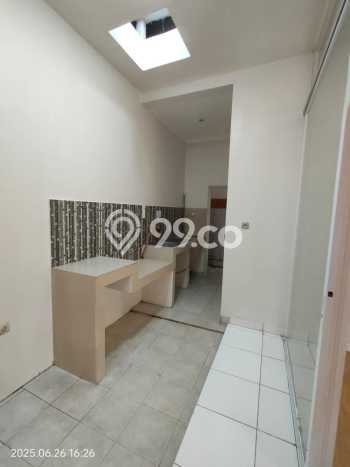 Rumah Lokasi Strategis area Villa Melati Mas, Tangerang Selatan, Luas 108m² Bangunan 75m² Rumah Lokasi Strategis area Villa Melati Mas, Tangerang Selatan, Luas 108m² Bangunan 75m²