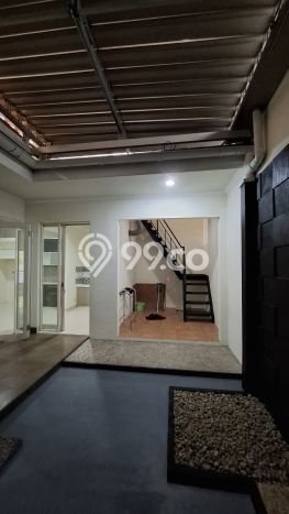 Ready to Use! Luxury House LT 200m2 Desain Modern di BSD Delatinos Ready to Use! Luxury House LT 200m2 Desain Modern di BSD Delatinos