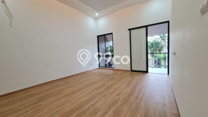 Rumah Terawat di BSD Puspita Loka, Tangerang, LT 240m², Luas Bangunan 320m² Rumah Terawat di BSD Puspita Loka, Tangerang, LT 240m², Luas Bangunan 320m²