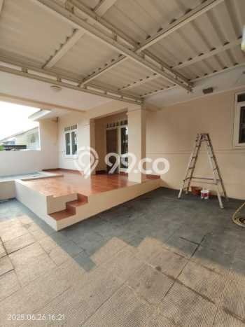 Rumah Lokasi Strategis area Villa Melati Mas, Tangerang Selatan, Luas 108m² Bangunan 75m² Rumah Lokasi Strategis area Villa Melati Mas, Tangerang Selatan, Luas 108m² Bangunan 75m²