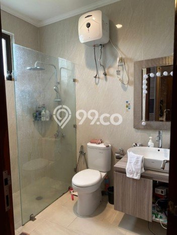 Jual Cepat Rumah LT 240m² / LB 300m² di Kawasan Komersial BSD Green Cove, Tangerang Jual Cepat Rumah LT 240m² / LB 300m² di Kawasan Komersial BSD Green Cove, Tangerang