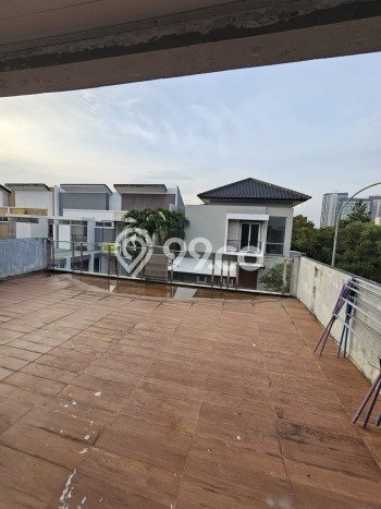 Jarang Ada! Rumah Sewa 4 Kamar Bagus Siap Huni BSD The Icon Jarang Ada! Rumah Sewa 4 Kamar Bagus Siap Huni BSD The Icon