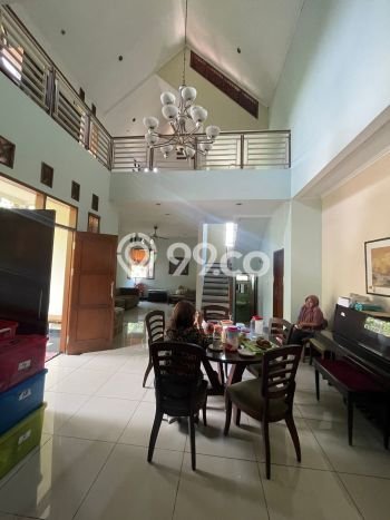 Lahan Dijual Lokasi Strategis di Jakarta Selatan dengan Luas 293m2 Lahan Dijual Lokasi Strategis di Jakarta Selatan dengan Luas 293m2