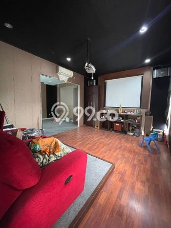 Rumah sewa siap huni 4 Kamar Tidur di BSD City, Tangerang Rumah sewa siap huni 4 Kamar Tidur di BSD City, Tangerang