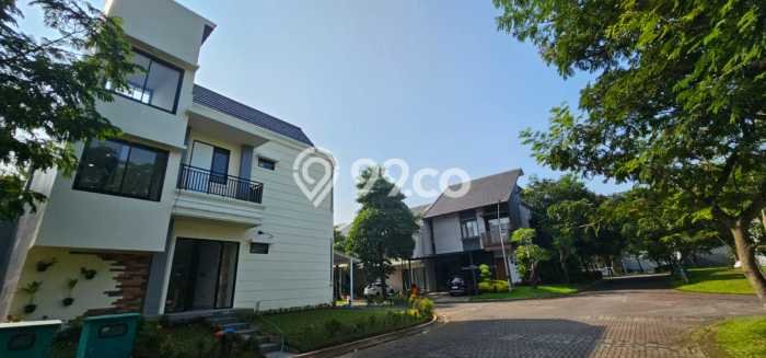 Jual Rumah Luas Elegan Dengan View Cantik di BSD Eminent, Tangerang Jual Rumah Luas Elegan Dengan View Cantik di BSD Eminent, Tangerang
