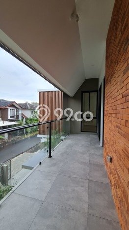 Rumah Terawat di BSD Puspita Loka, Tangerang, LT 240m², Luas Bangunan 320m² Rumah Terawat di BSD Puspita Loka, Tangerang, LT 240m², Luas Bangunan 320m²