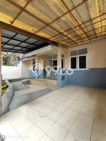 Disewakan! Rumah 4 Kamar Tidur &
2 Kamar Mandi di Villa Melati Mas, Tangerang Selatan Disewakan! Rumah 4 Kamar Tidur &
2 Kamar Mandi di Villa Melati Mas, Tangerang Selatan
