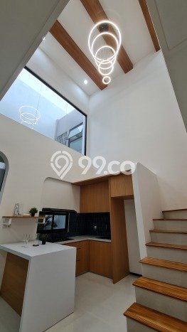 Rumah Terawat di BSD Puspita Loka, Tangerang, LT 240m², Luas Bangunan 320m² Rumah Terawat di BSD Puspita Loka, Tangerang, LT 240m², Luas Bangunan 320m²