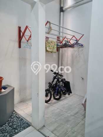 Rumah Modern 3 Kamar Terawat di Kompleks Cluster BSD, Tangerang Rumah Modern 3 Kamar Terawat di Kompleks Cluster BSD, Tangerang
