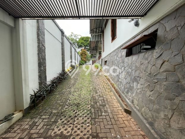 Tanah Kavling Dijual di Bambu Apus, Jakarta Timur dengan Luas Tanah 1688m2 Tanah Kavling Dijual di Bambu Apus, Jakarta Timur dengan Luas Tanah 1688m2
