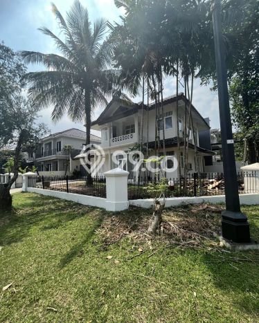 Jual Rumah Mewah Megah Dengan View Eksklusif di Lippo Karawaci, Tangerang Jual Rumah Mewah Megah Dengan View Eksklusif di Lippo Karawaci, Tangerang