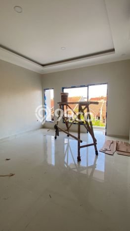 Ruko Lokasi Premium Kawasan Serpong Villa Melati Mas, Luas 155m², Disewakan Ruko Lokasi Premium Kawasan Serpong Villa Melati Mas, Luas 155m², Disewakan