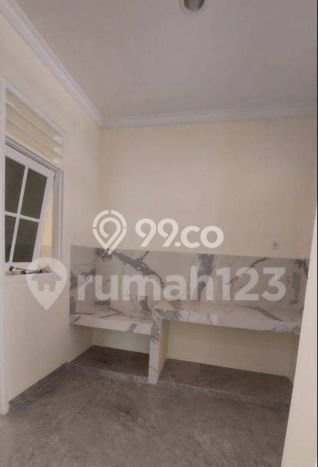 NEW LISTING! Rumah Strategis area Sektor 1G-Gading Serpong, LT 215m² Bangunan 200m² NEW LISTING! Rumah Strategis area Sektor 1G-Gading Serpong, LT 215m² Bangunan 200m²
