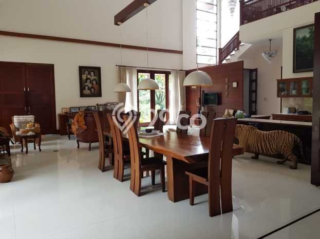 Dijual Rumah Mewah Megah Dengan View Cantik di BSD, Tangerang Dijual Rumah Mewah Megah Dengan View Cantik di BSD, Tangerang