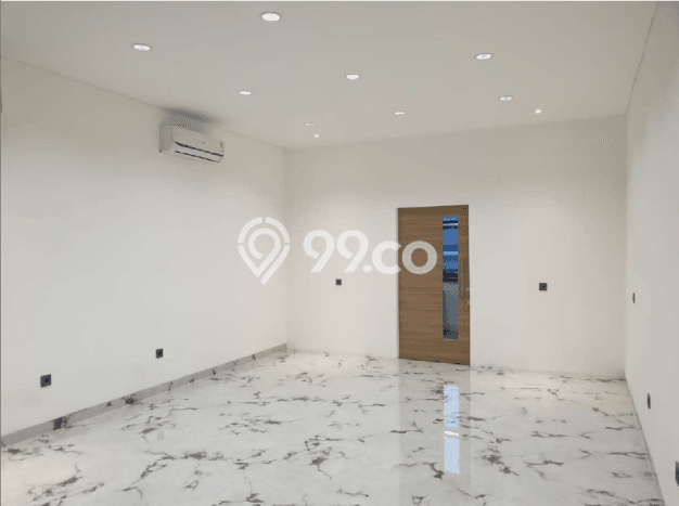 Ruko Dijual di Prime Area Jakarta Barat Luas 220m2 Ruko Dijual di Prime Area Jakarta Barat Luas 220m2