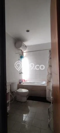 Rumah Luas Asri 4 KT Siap Pakai di Bintaro Tangerang Selatan Rumah Luas Asri 4 KT Siap Pakai di Bintaro Tangerang Selatan