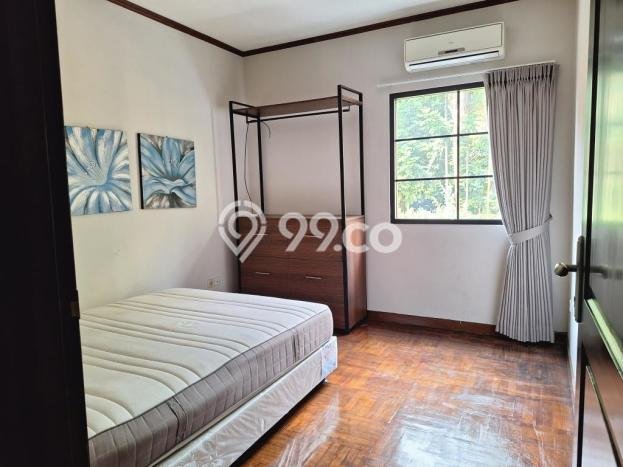 Rumah Elit Modern Tanpa Renovasi di Kemang Jakarta Selatan Rumah Elit Modern Tanpa Renovasi di Kemang Jakarta Selatan