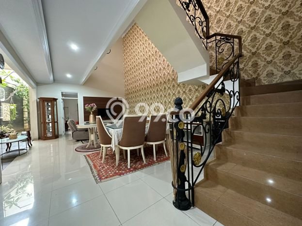 Jual Rumah Mewah Megah Dengan View Eksklusif di Jatibening, Bekasi Jual Rumah Mewah Megah Dengan View Eksklusif di Jatibening, Bekasi