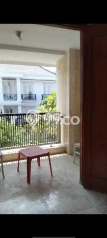 Rumah Luxury Modern Siap Huni di Pakuwon Indah Surabaya Rumah Luxury Modern Siap Huni di Pakuwon Indah Surabaya