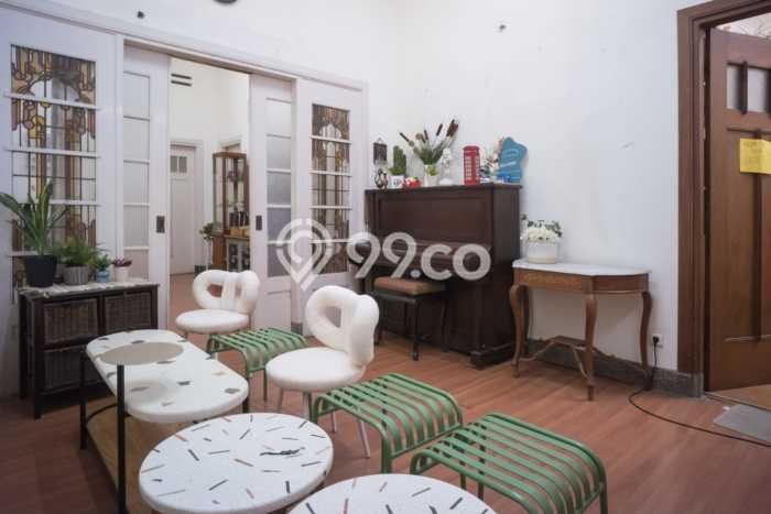 Komersial Area Strategis di Raya Darmo, Luas 950m2m², Ramai Komersial Area Strategis di Raya Darmo, Luas 950m2m², Ramai