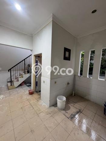 Rumah di Graha, Dekat Stasiun, 4 KT, LT 428m2m² Bangunan 500m2m² Rumah di Graha, Dekat Stasiun, 4 KT, LT 428m2m² Bangunan 500m2m²