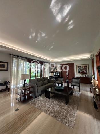 Ready to Use! Premium House LT 838m2 Desain Modern di Pakuwon Indah Ready to Use! Premium House LT 838m2 Desain Modern di Pakuwon Indah