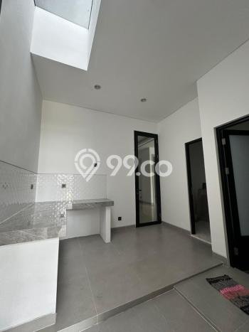 Dijual Rumah Mewah Elegan Dengan View Eksklusif di Citraland, Surabaya Dijual Rumah Mewah Elegan Dengan View Eksklusif di Citraland, Surabaya