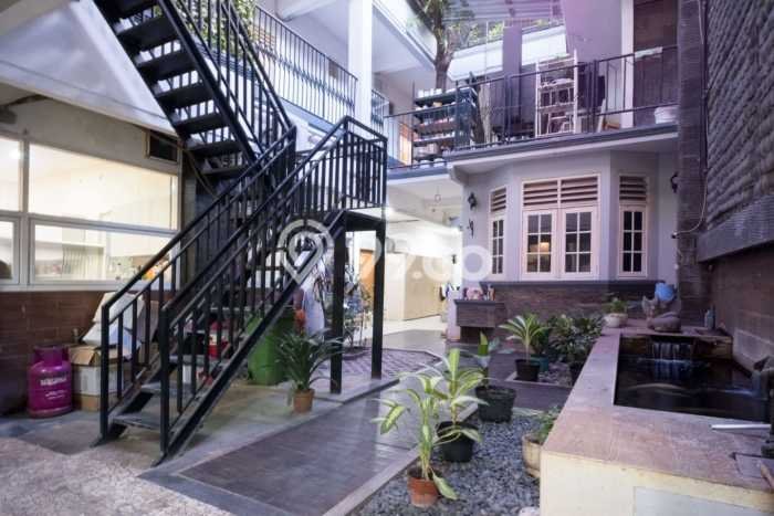 Komersial Area Strategis di Raya Darmo, Luas 950m2m², Ramai Komersial Area Strategis di Raya Darmo, Luas 950m2m², Ramai