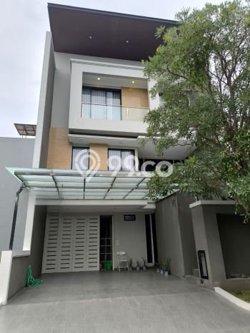 Hunian Elit LB 250m2 Siap Huni Desain Elegan di Pakuwon Indah, Surabaya Hunian Elit LB 250m2 Siap Huni Desain Elegan di Pakuwon Indah, Surabaya