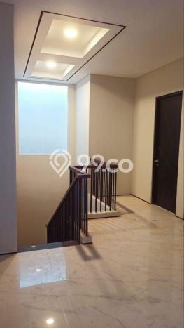 Jual Rumah Mewah Megah Dengan View Cantik di Citraland, Surabaya Jual Rumah Mewah Megah Dengan View Cantik di Citraland, Surabaya