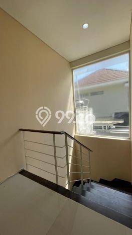 Sewa Rumah Harga Terjangkau di Citraland Surabaya Punya 4 KT Sewa Rumah Harga Terjangkau di Citraland Surabaya Punya 4 KT