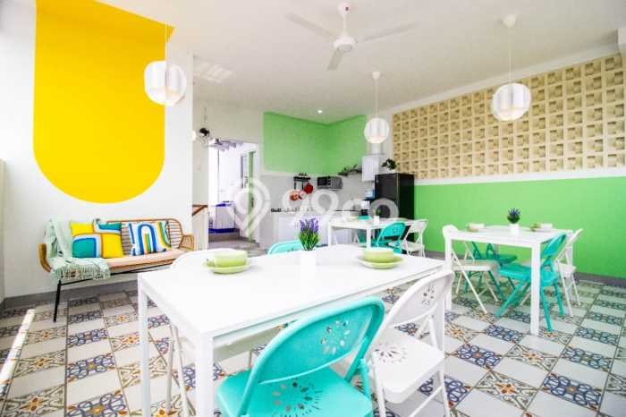 Rumah Elit Modern Siap Huni di Tanjung Duren Jakarta Barat Rumah Elit Modern Siap Huni di Tanjung Duren Jakarta Barat