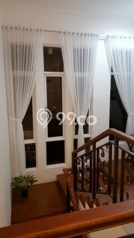 Ready to Use! Luxury House LT 160m2 Desain Elegan di BSD Green Wich Ready to Use! Luxury House LT 160m2 Desain Elegan di BSD Green Wich