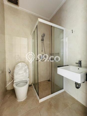 For Sale Rumah 2 Kamar Lokasi Ideal Bagus dan Strategis di Cipondoh For Sale Rumah 2 Kamar Lokasi Ideal Bagus dan Strategis di Cipondoh