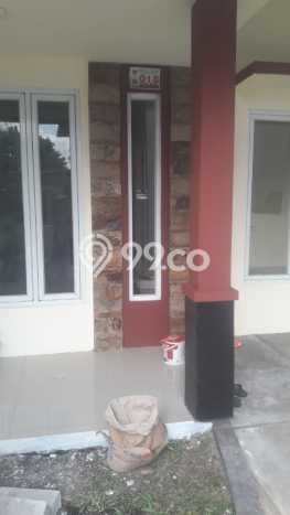 Dijual Rumah 3 Kamar Lokasi Ideal Nyaman dan Strategis di Cipayung Dijual Rumah 3 Kamar Lokasi Ideal Nyaman dan Strategis di Cipayung