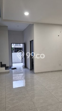 Rumah Mewah LB 150m2 Siap Huni Desain Elegan di Metland Puri, Jakarta Barat Rumah Mewah LB 150m2 Siap Huni Desain Elegan di Metland Puri, Jakarta Barat