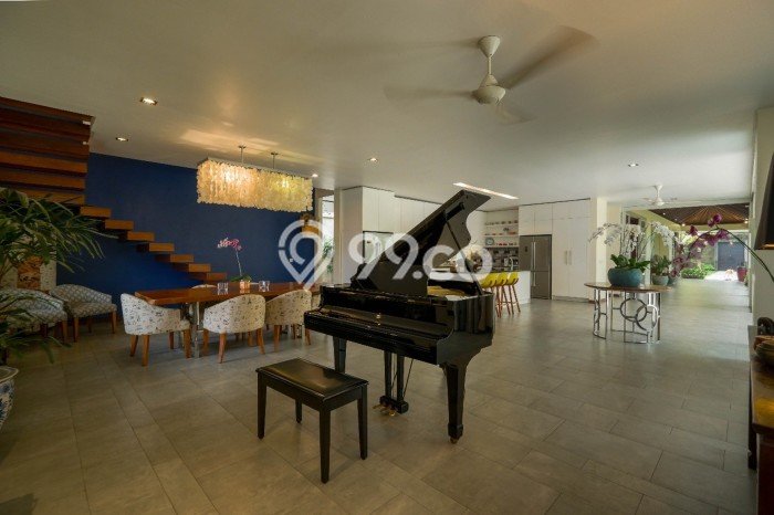 Properti Potensial! Vila Kawasan , Ukuran 1630m2m², Area Strategis dengan nilai tinggi Properti Potensial! Vila Kawasan , Ukuran 1630m2m², Area Strategis dengan nilai tinggi