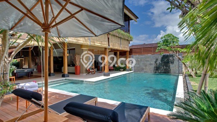 Vila Kawasan , Area 1000m2m², Posisi Strategis Vila Kawasan , Area 1000m2m², Posisi Strategis