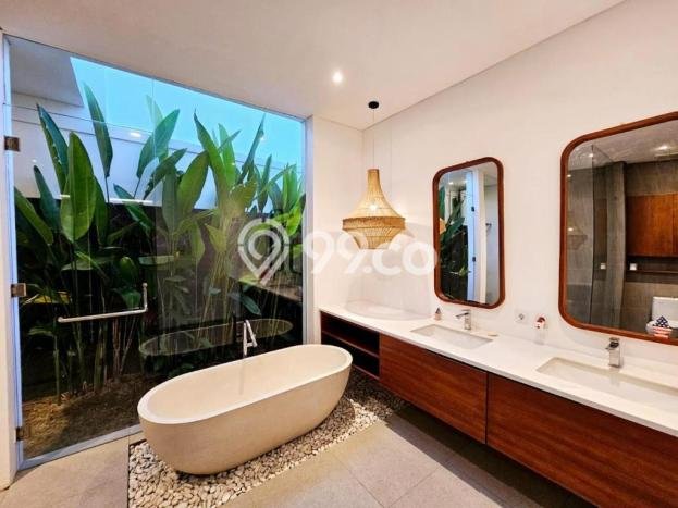SEWA TERBAIK! Vila di , Area 300m2m², Kawasan Nyaman SEWA TERBAIK! Vila di , Area 300m2m², Kawasan Nyaman