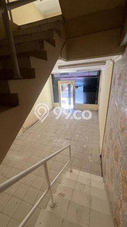 Unit Ruko Dijual di Kuta Badung Luas Tanah 40m2, Luas Bangunan 120m2 Unit Ruko Dijual di Kuta Badung Luas Tanah 40m2, Luas Bangunan 120m2