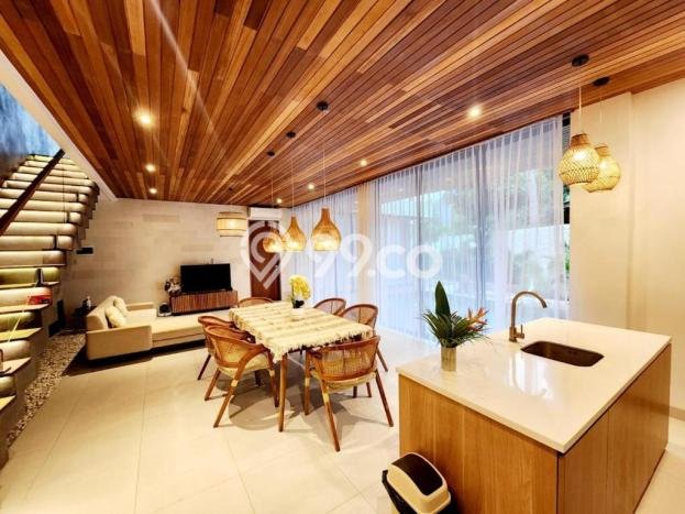 SEWA TERBAIK! Vila di , Area 300m2m², Kawasan Nyaman SEWA TERBAIK! Vila di , Area 300m2m², Kawasan Nyaman