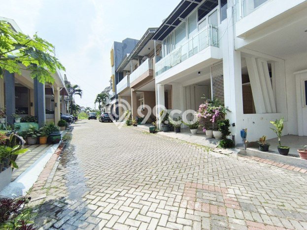 Rumah area Lowokwaru, 5 KT, Akses Universitas, LT 100m2m² Bangunan 150m2m² Rumah area Lowokwaru, 5 KT, Akses Universitas, LT 100m2m² Bangunan 150m2m²