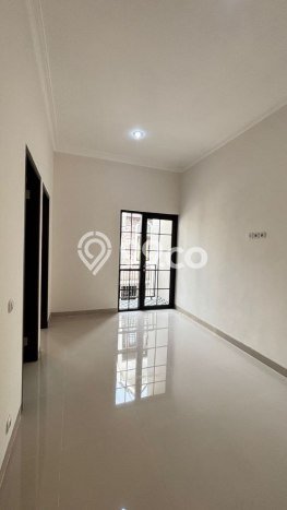 Dijual Rumah Strategis Bagus Punya 4 KT di Blimbing Malang SHM Dijual Rumah Strategis Bagus Punya 4 KT di Blimbing Malang SHM