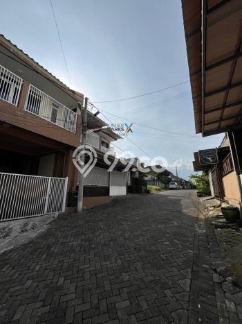 Rumah Strategis Modern Lb 200m2 di Lawang, Malang Rumah Strategis Modern Lb 200m2 di Lawang, Malang