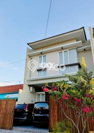 Rumah Modern Minimalis 4 Kamar Bisa Langsung Pindah di Rungkut Rumah Modern Minimalis 4 Kamar Bisa Langsung Pindah di Rungkut