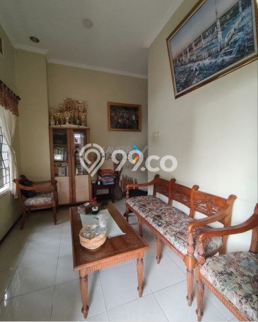Rumah Elit LB 235m2 Siap Pakai Desain Elegan di Tidar, Malang Rumah Elit LB 235m2 Siap Pakai Desain Elegan di Tidar, Malang
